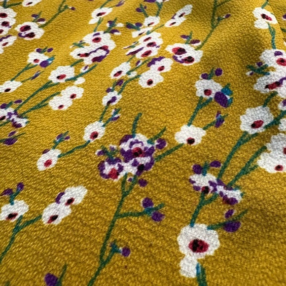 Monk & Lou Floral Crepe Blouse - Picture 3 of 3